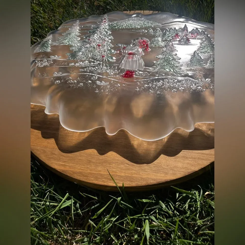 Mikasa Frosted Colored Glass Holiday Christmas Tree Tray w/Little Girl Red/Green